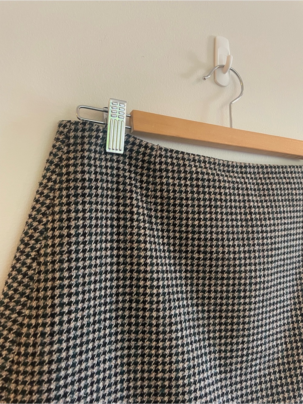 Houndstooth Mini Skirt - Black & Cream - Picture 2 of 4